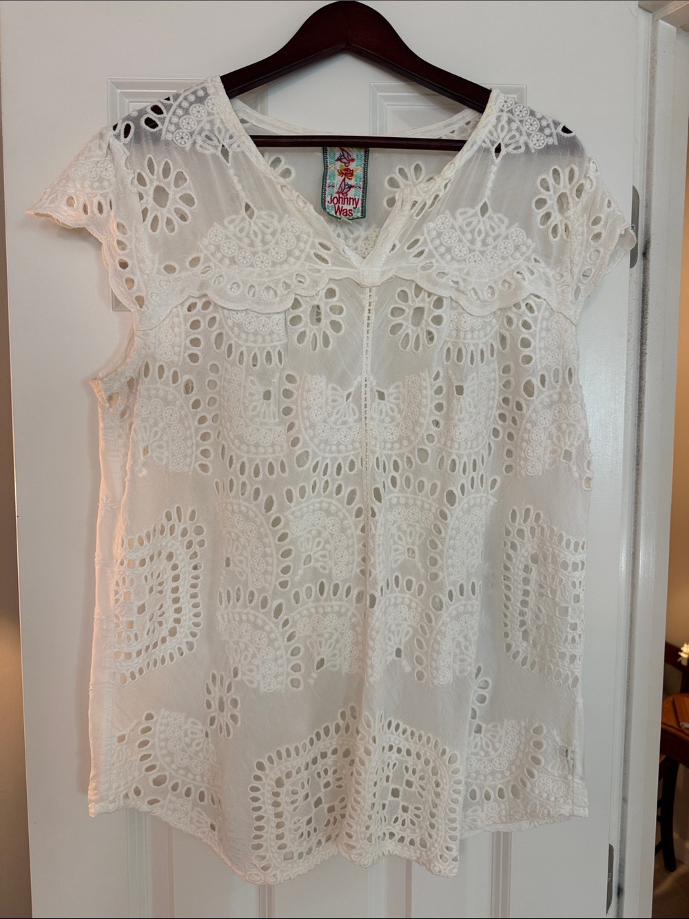 Johnny Was Ivory Eyelet Lace Cap Sleeve Blouse